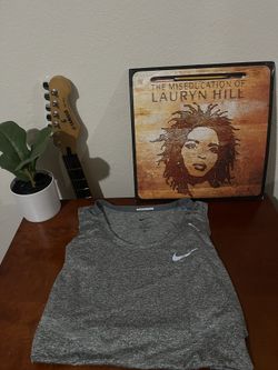 workout shirts size L