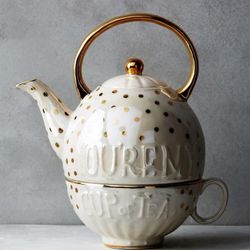 Anthropologie Sweet Sentiment Teapot
NWT