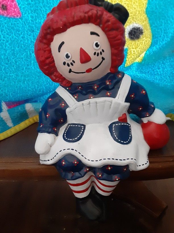 1989 Vintage Ceramic Raggedy Ann Shelf Sitter 14 Inches Tall