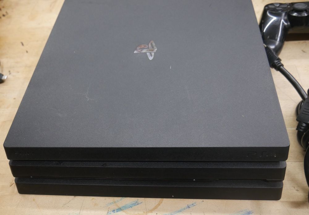 Sony PlayStation 4 PS4 PRO 1TB Console System CUH-7015B for Sale in Dallas,  TX - OfferUp