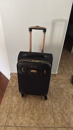 Roll board suitcase by Max Studio