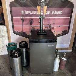 Complete Home Draft System – HUGE Value (Kegerator + 3 Corny Kegs + 3 Gas Canisters) – $650 (Worth $1,350 New!)