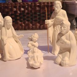 Vintage 9 PC. Nativity Set