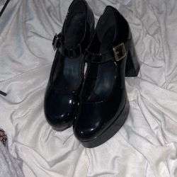 Offbrand Mary Jane Heels Coutigo