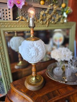 Gorgeous Vintage Lamps!