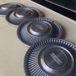 1968 Ford Vintage Hubcaps - Torino