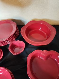 Colección Princess House Roja  Pavilion Berry, Heritage Red, Fantasia y Línea de Corazón 28 Piezas