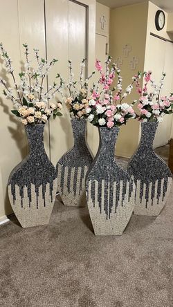 $200 each vase only 4 vases left 36” long Mosiac mother of pearl floral vase gray and cream color pickup Gaithersburg md20877