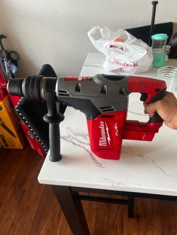 Milwaukee M18 FUEL™ 1-9/16" SDS MAX Rotary Hammer