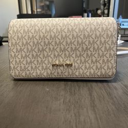 Michael Kors Crossbody Bag   