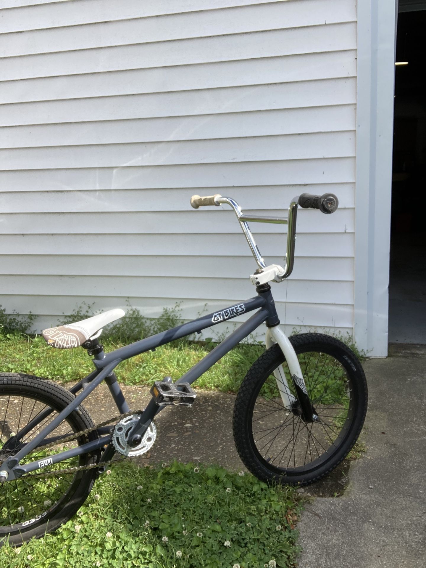 BMX BIKE