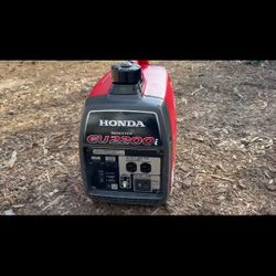 Honda EU2200i Inverter Generator