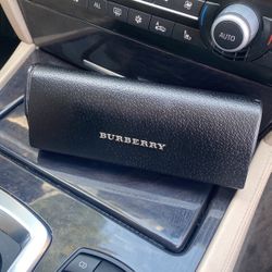 Burberry Sun Glasses 