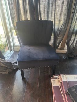 Accent chair