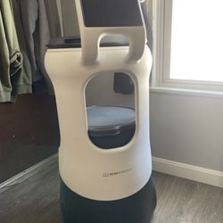 Servi mini by bear robotics