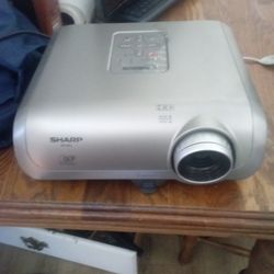 Projector Sharp