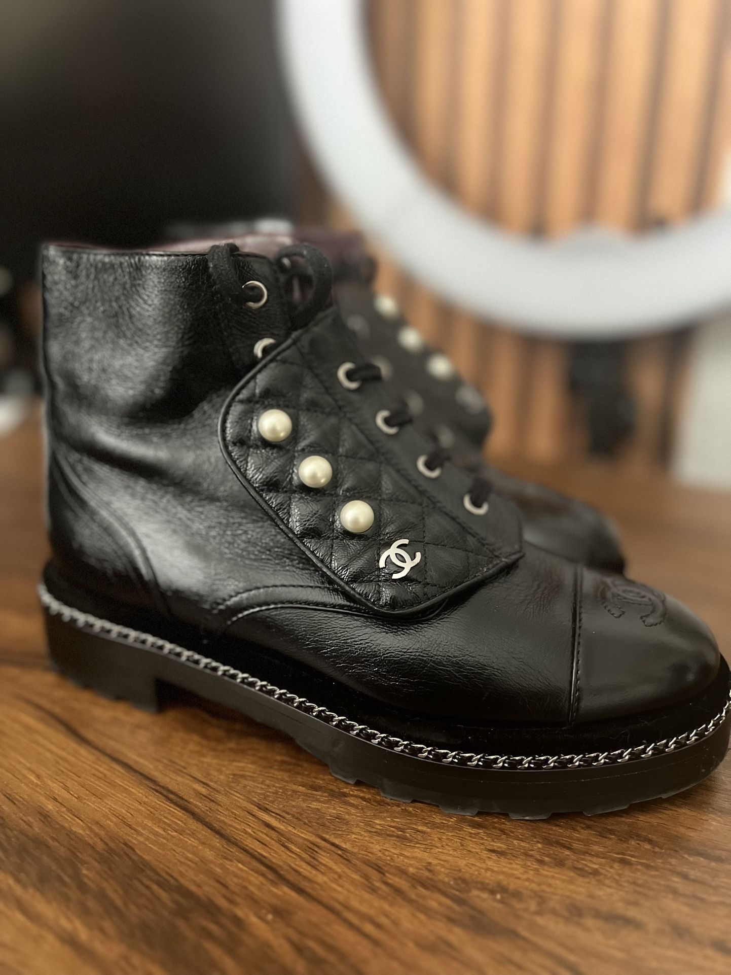 Chanel Short Boots with Pearl size 39,5