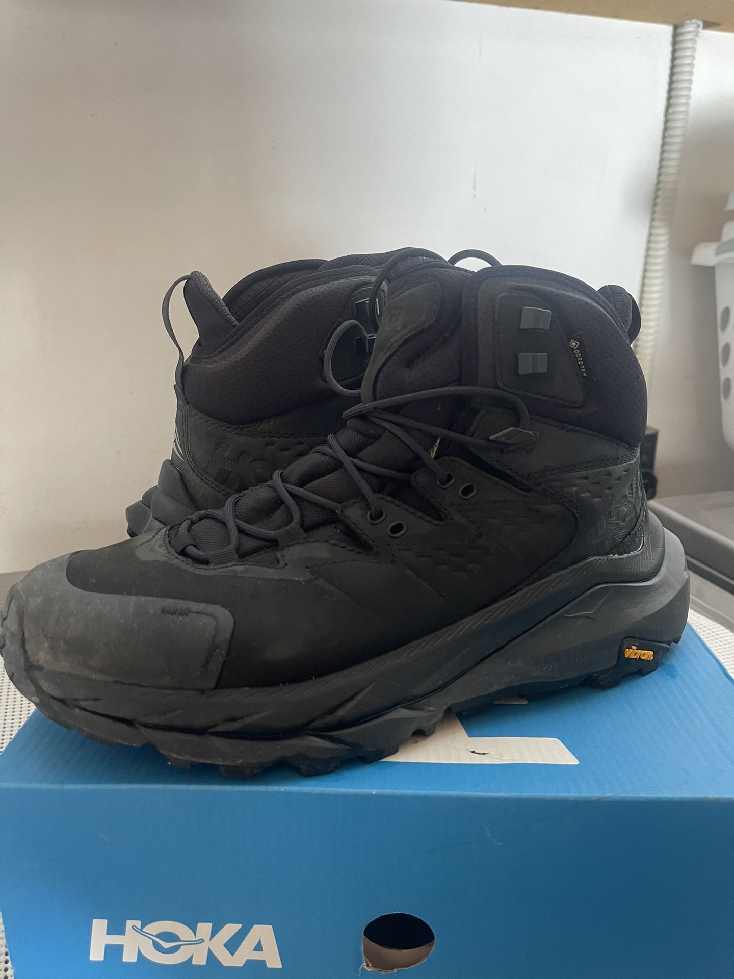 HOKA Men's Kaha 2 GTX Hiking Boots