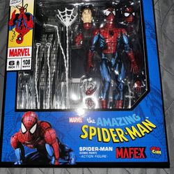 Mafex Spider-Man 108 (Comic Paint)