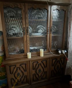 Large Solid Oak Hutch