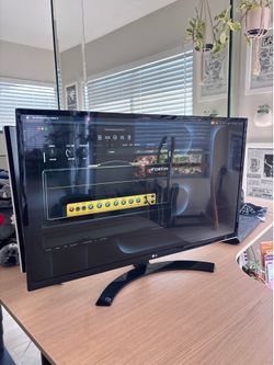 32" Class Full HD IPS LED Monitor
