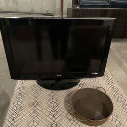 32 Inch LG TV 