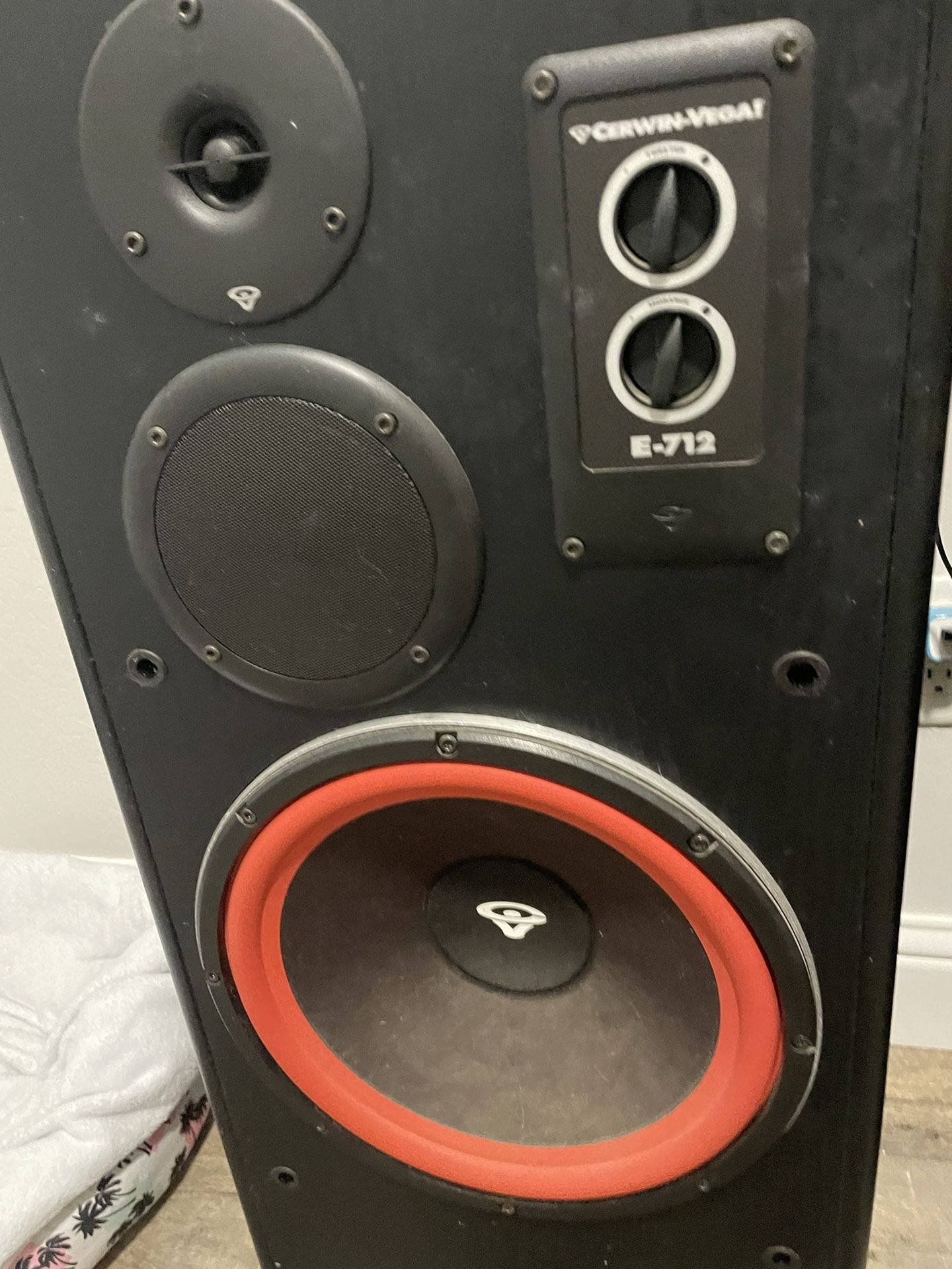 Cerwin Vega E712 home speakers for Sale in Bakersfield, CA OfferUp