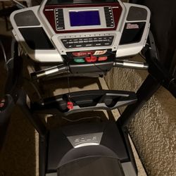 Sole F80 Treadmill FOR PARTS/REPAIR