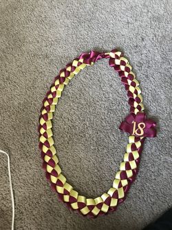 Graduation leis