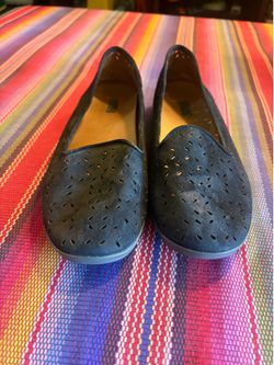 OluKai Momi black suede perforated loafers size 10