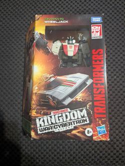 Transformers Kingdom War for Cybertron Wheeljack Figure