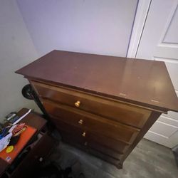 5 Drawer dresser