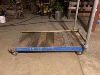 Heavy duty rolling Dolly