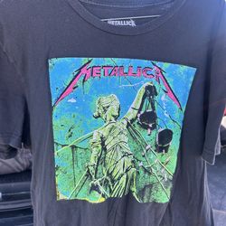 Metallica black band tee Size L