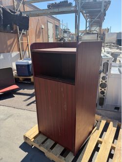 Trash can