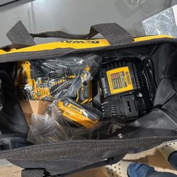 Dewalt 20v hammer drill NEW