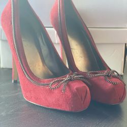 Classy Red Guess High Heels 