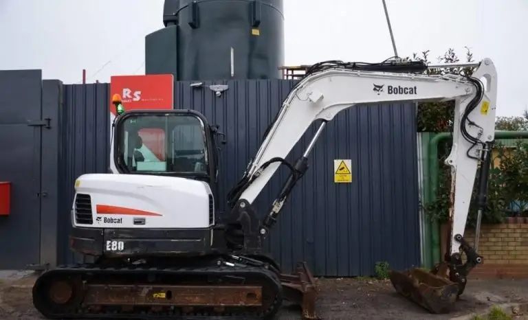 Bobcat E80