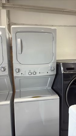 GE Stacked Washer Dryer Unit