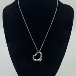 Tiffany & Co. Elsa Peretti Sterling Silver Open Heart Pendant Necklace 