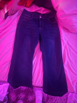 2 pairs of flare jeans