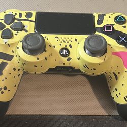 PS4 controller