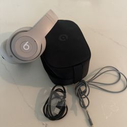 Beats Studio Pro Wireless Headphones 
