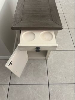 Side  table