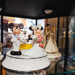 Mickey Amd MINNIE Candle- Lenox.