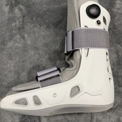 Adult Medium Walking Boot With Pump In Good Shape!