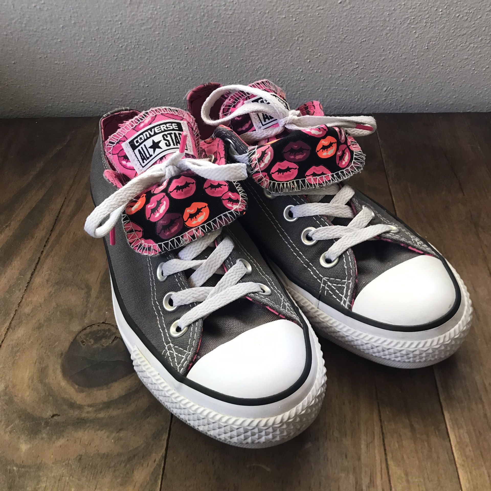 All Star Double Novelty Print Lips Gray Pink Canvas Sneakers for Sale in St. Petersburg, FL -