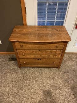 Antique 3 drawer dresser