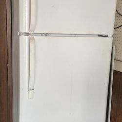 White Garage  Refrigerator.  Works Great!!!!