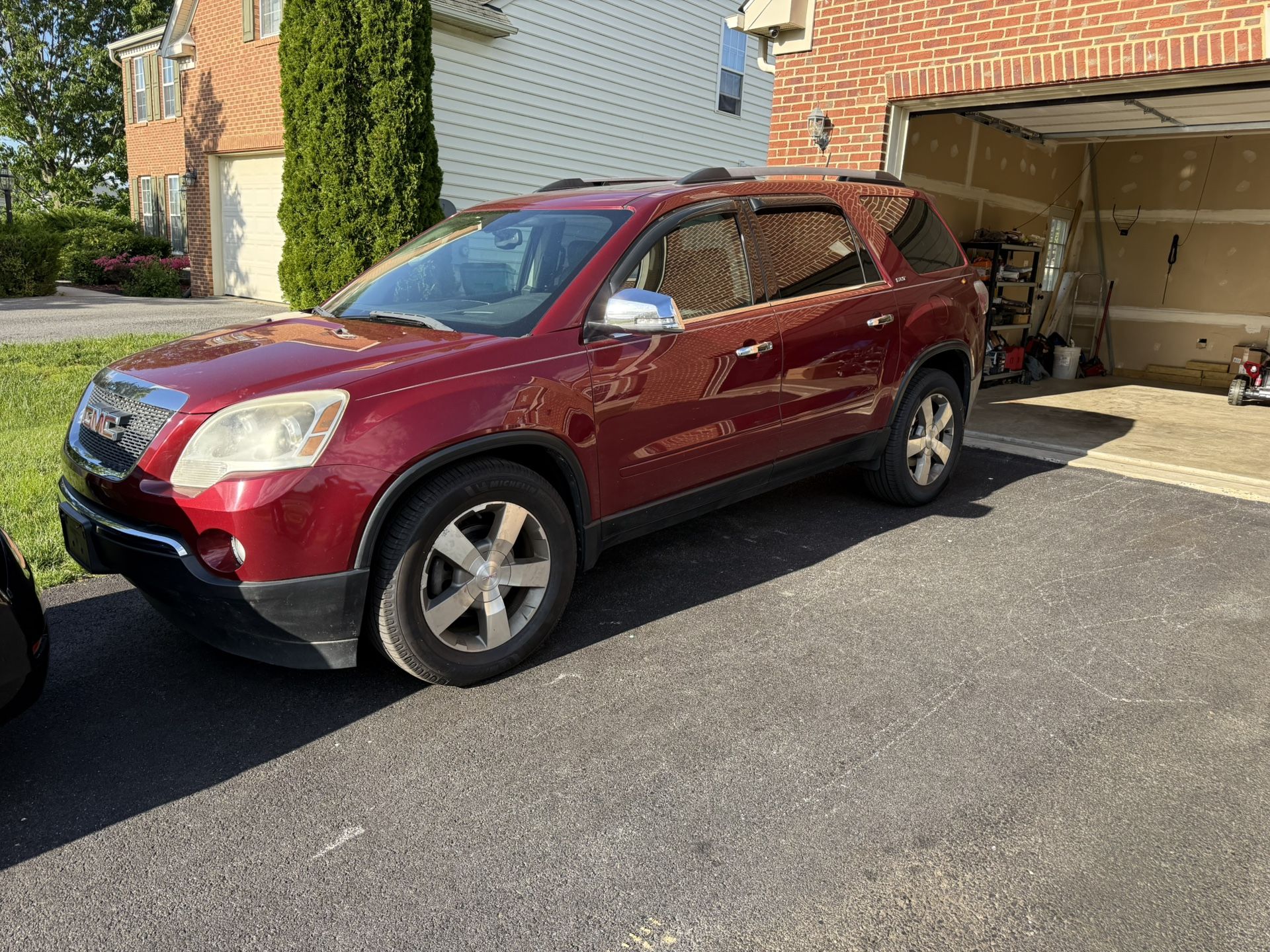 2011 GMC Acadia